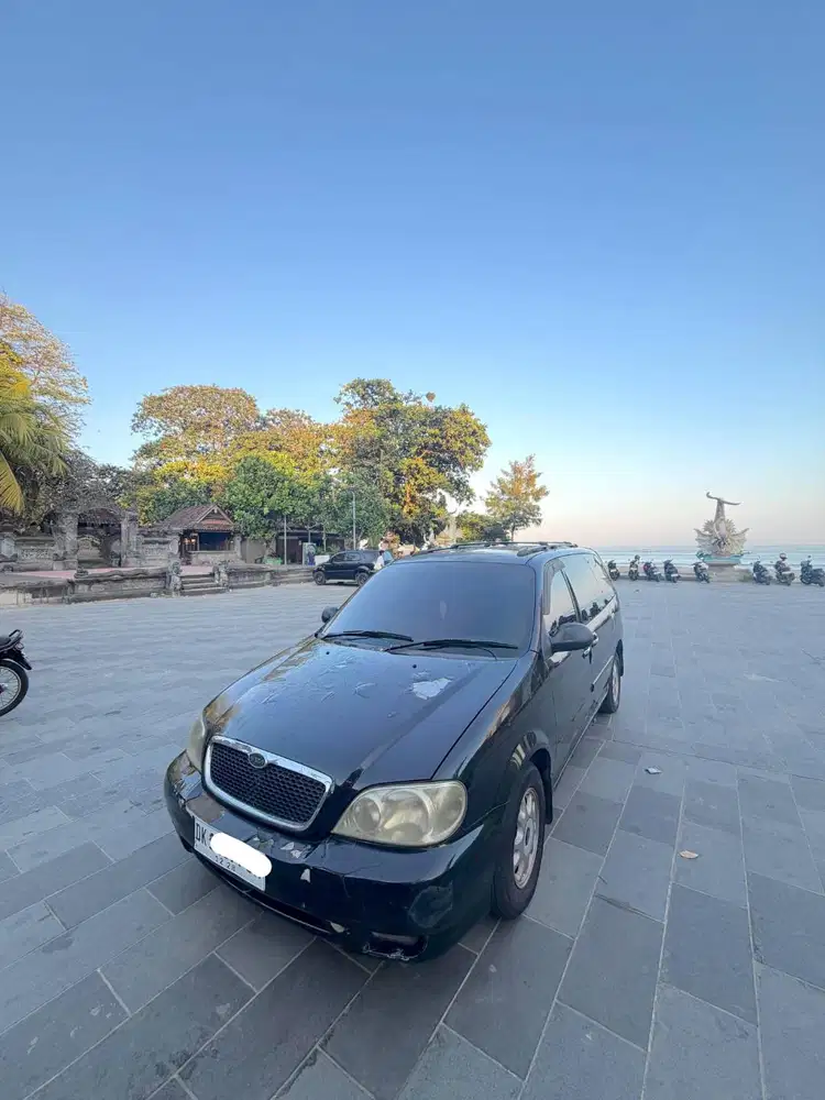 JUAL CEPAT Kia Carnival tahun 2000 Bensin MATIC
