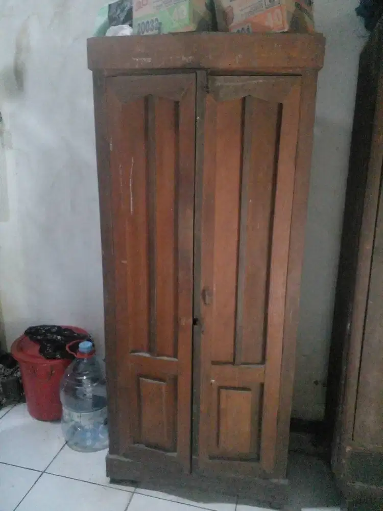 Dijual almari kayu minat lgs tlp wa