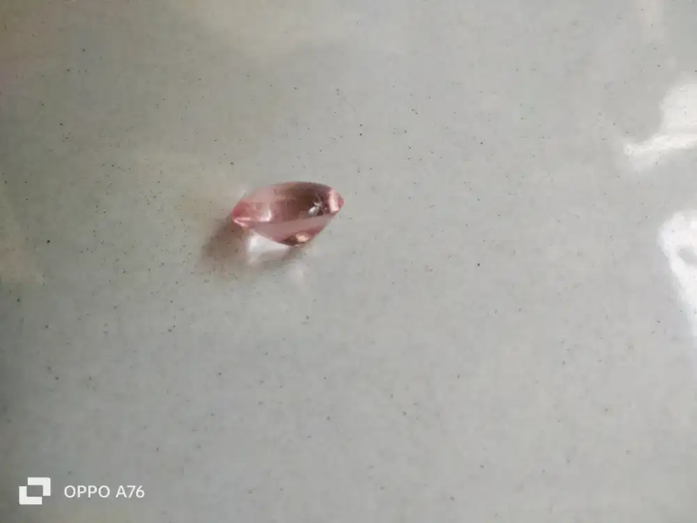 Permata Pink sapphire sintetik