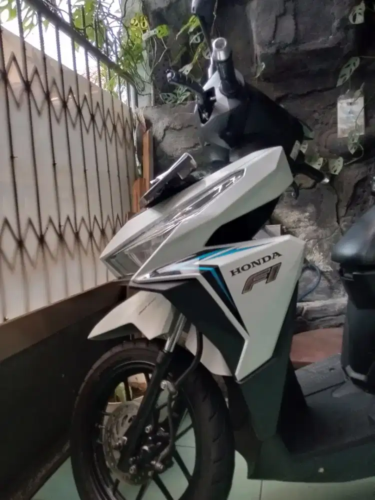 Vario 125 cc LED th 2016 ISS idling stop istimewa km rendah