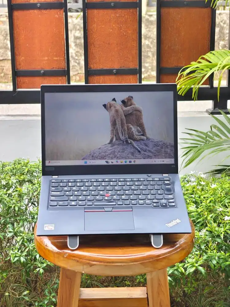 Laptop Lenovo ThinkPad X13 Ryzen 5 PRO 4650U RAM 8GB Bergaransi