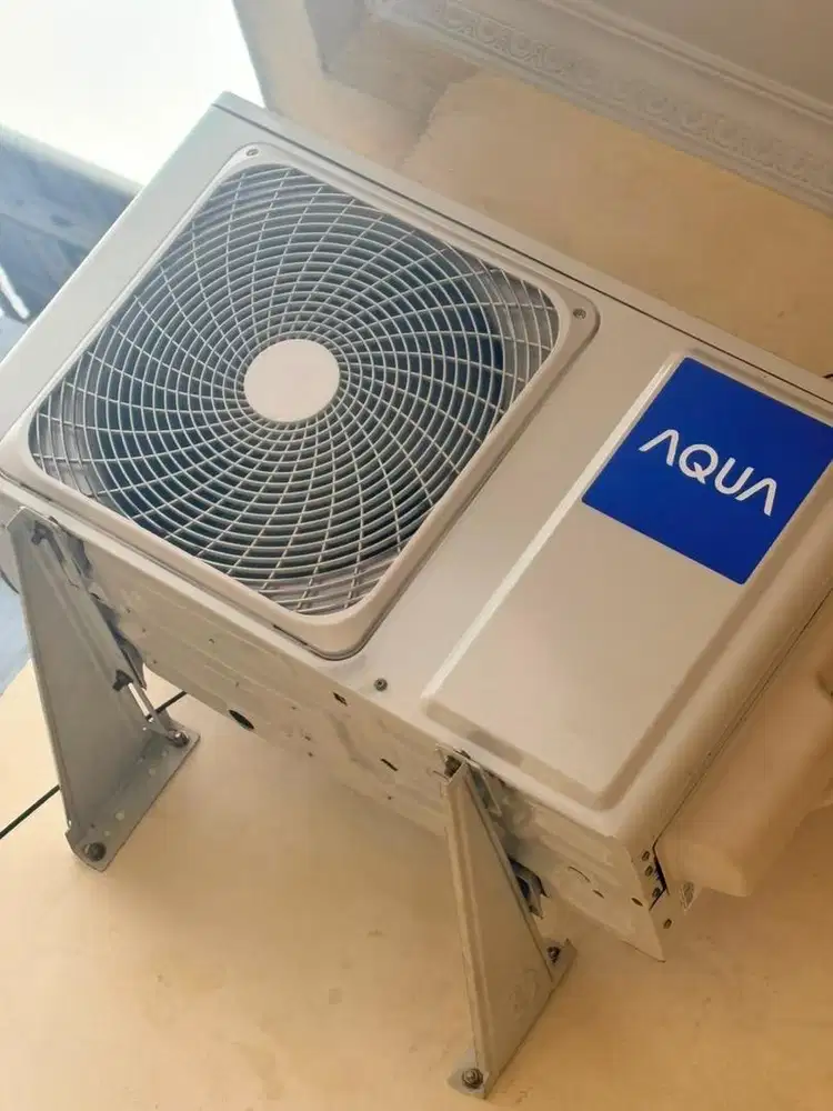 AC AQUA Bekas kondisi bagus