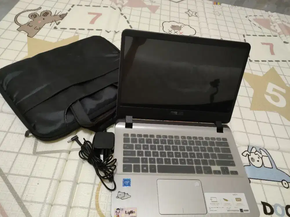 Laptop / Notebook Asus