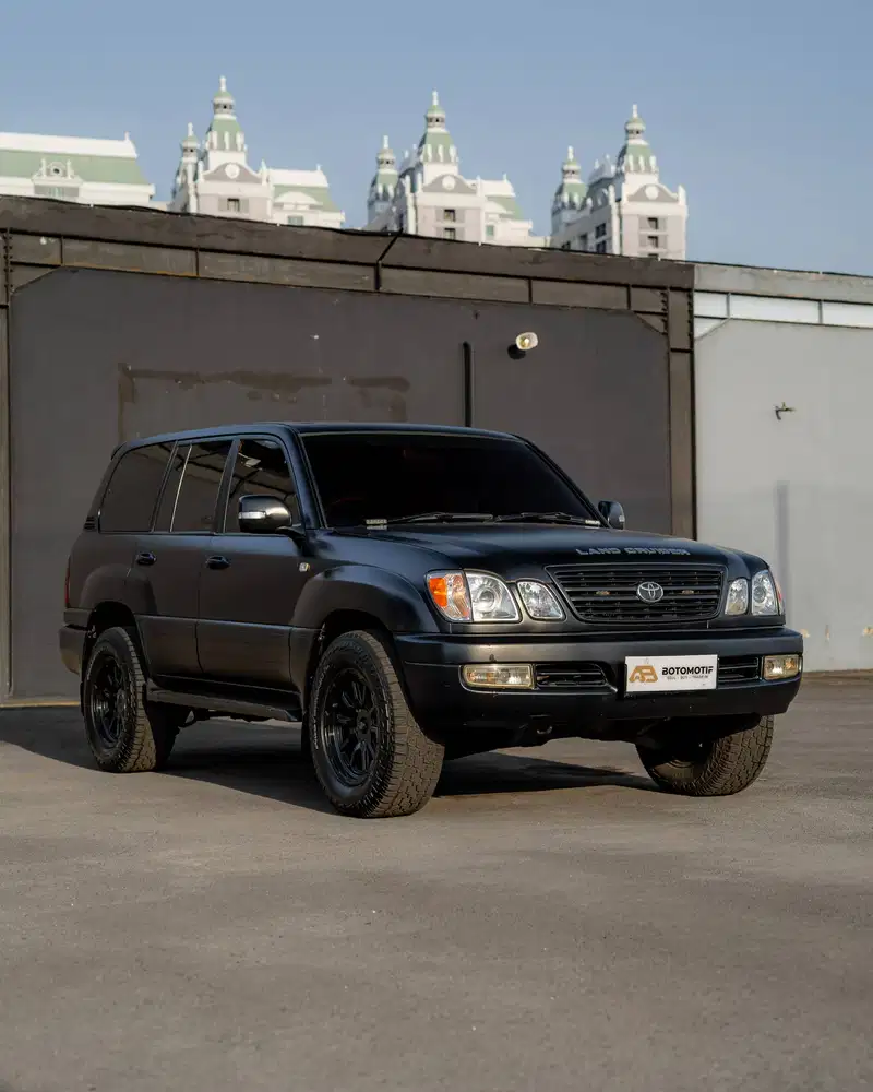 Toyota Land Cruiser Cygnus 4.7 V8 4x4 AT 2000