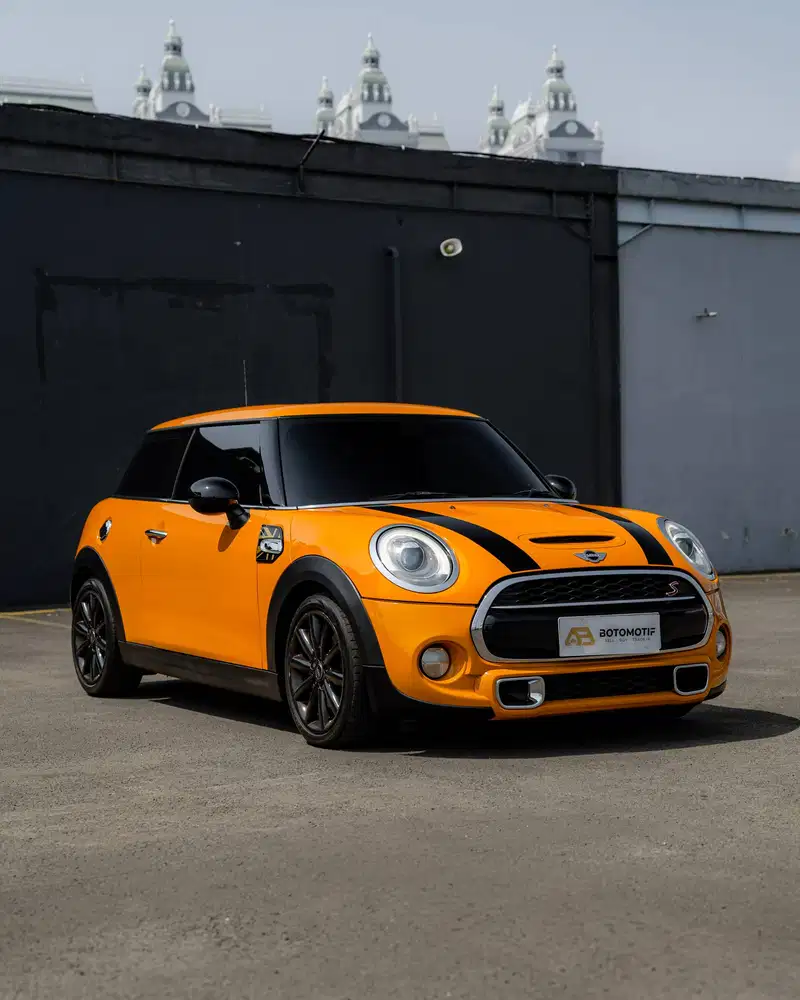 MINI Cooper S 2.0 Hatchback F56 2014