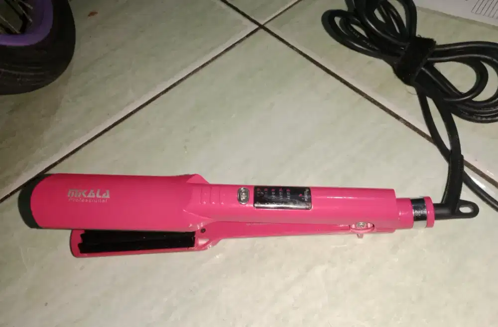 Catokan rambut mikata m8226