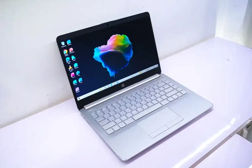 HP 14s-CF3039TU6.CORE i3-1005G1 GEN10.RAM 8GB.SSD256GB.14in