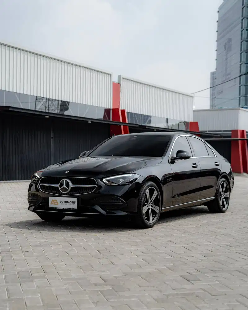 Mercedes-Benz C200 Avantgarde Line W206 ATPM 2025 Panoramic Sunroof