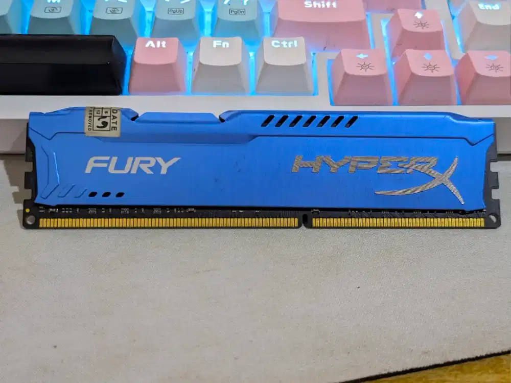 RAM 8GB DD3 1600MHZ