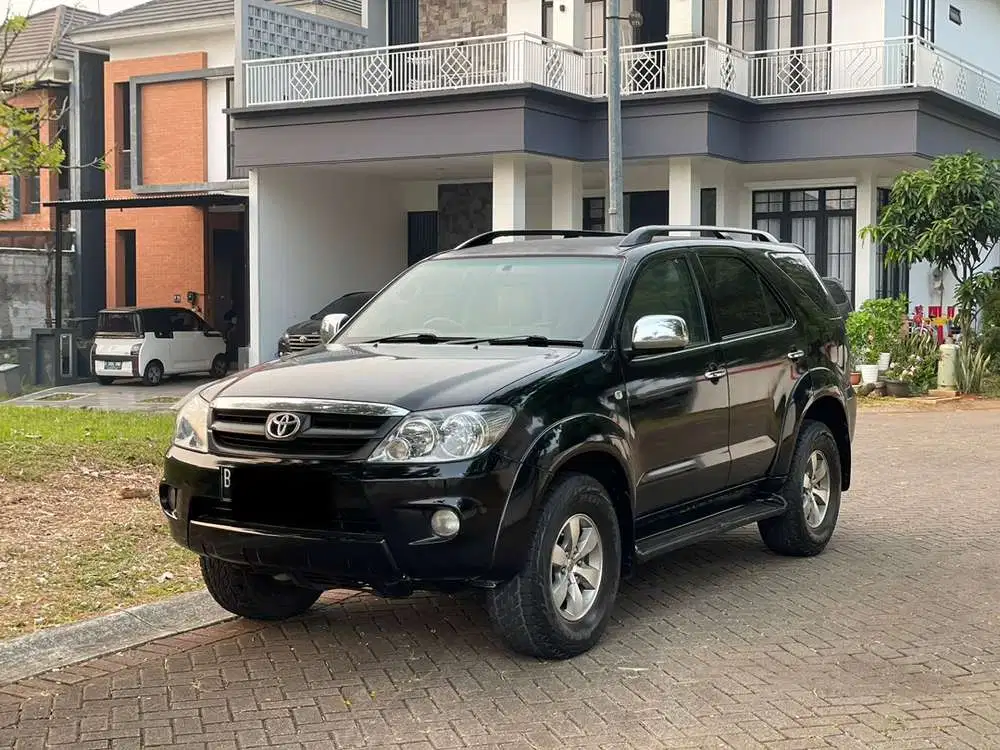 Toyota Fortuner 2006 Automatic G Bensin