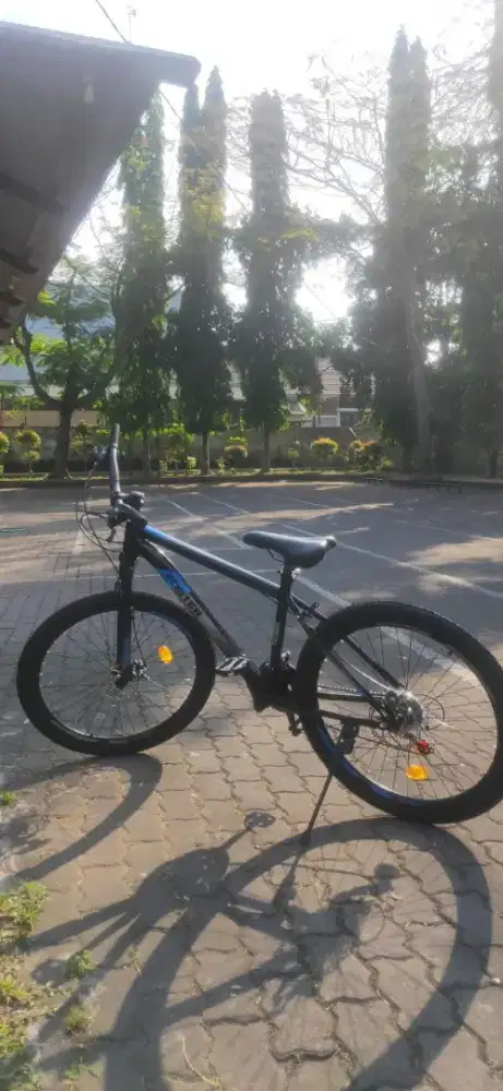 Di Jual Sepeda Merk Foster Kondisi Seperti Baru