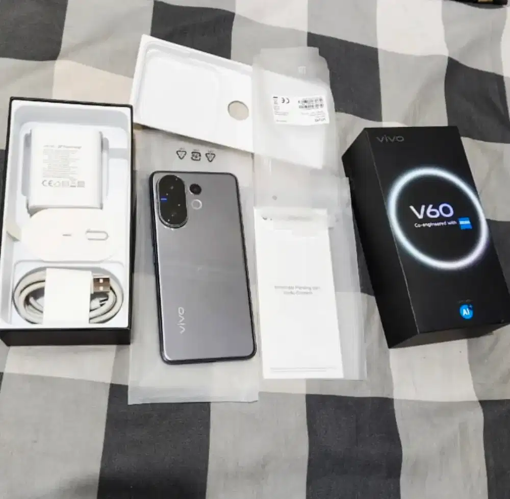 HP Vivo V60 12/512gb