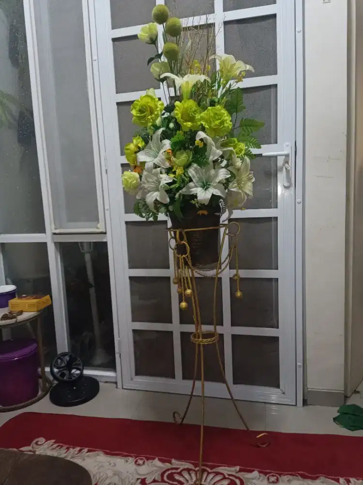 Jual bunga hiasan ruangan second