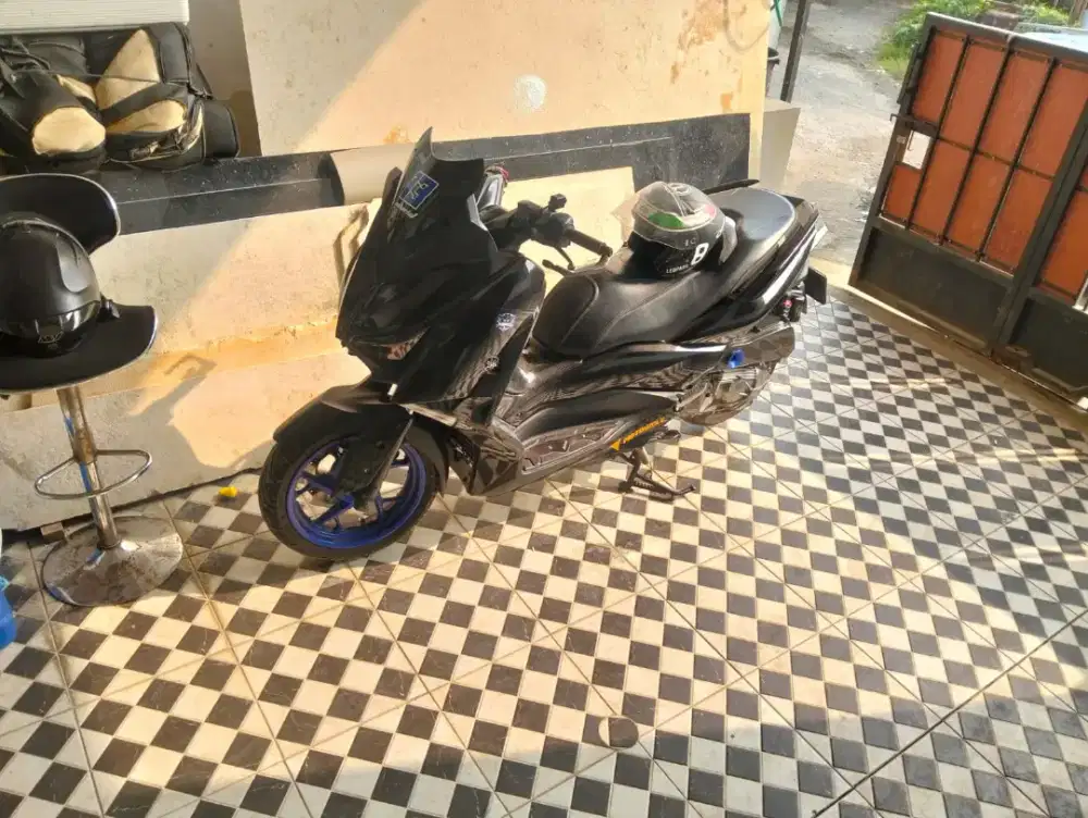 YAMAHA XMAX 250CC