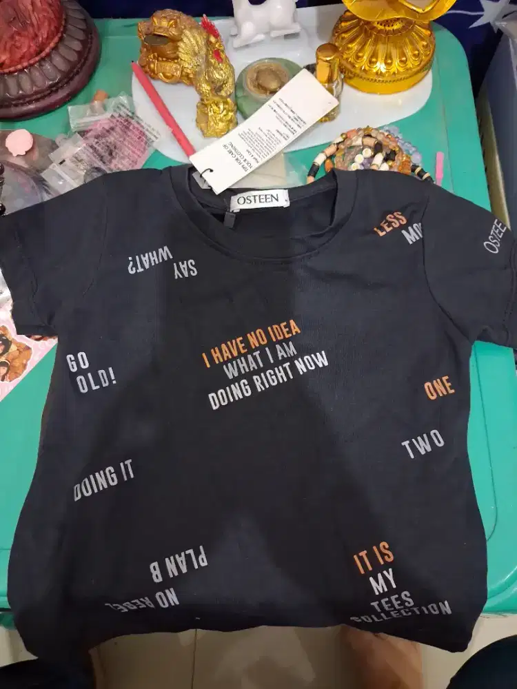 Baju branded
Osteen warna hitam
Limited edition
Barang terawat
Pemaka
