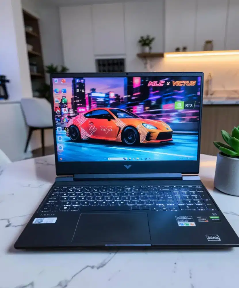 Laptop HP Victus Gaming 15 F22 RYZEN 7 SSD 512Gb RTX 3050Ti RAM 16Gb