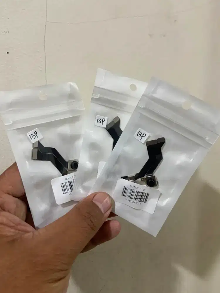 kamera depan ip 13 pro