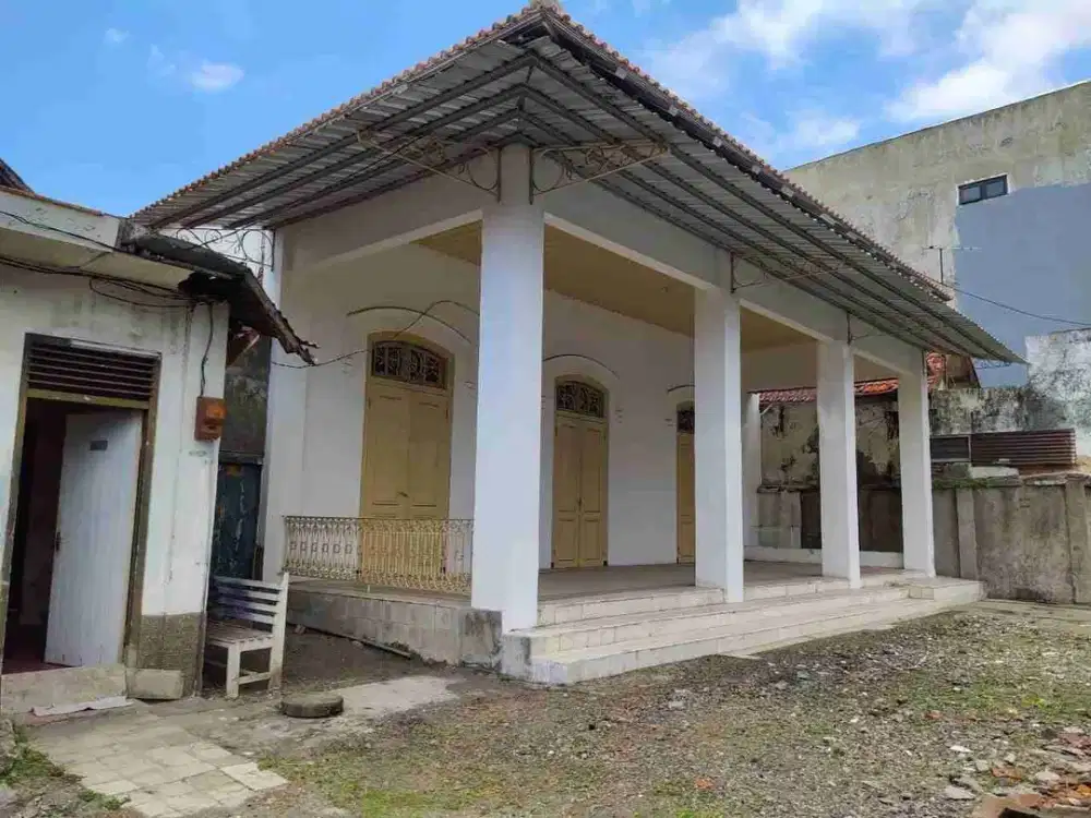 Dijual Rumah Lama Strategis di Jalan Raya Kapasari Surabaya