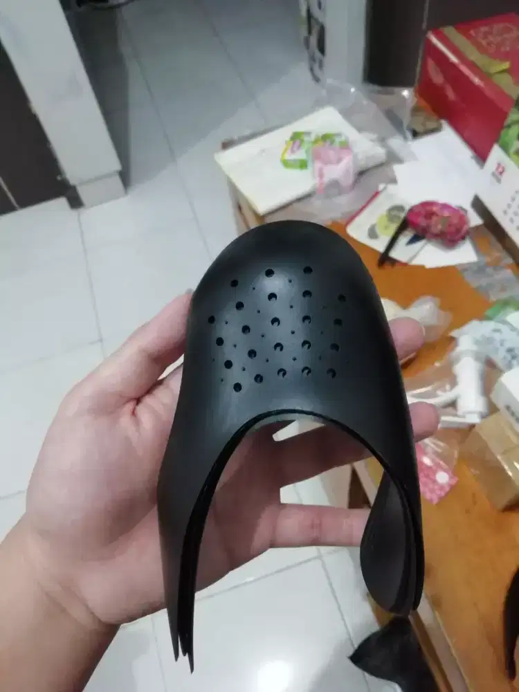 anti crease sneakers