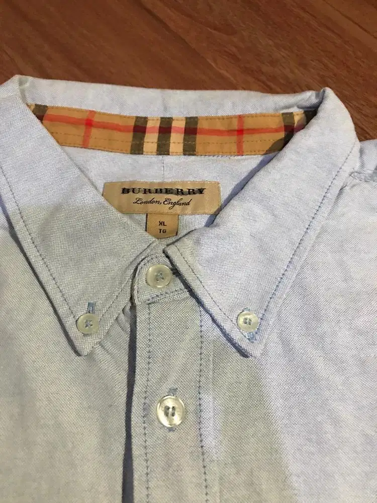 Dijual kemeja asli ori burberry