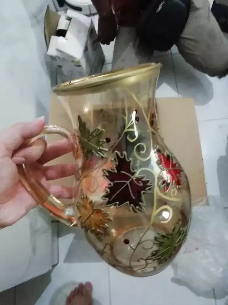 teko minuman pesta
