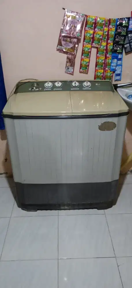 Mesin cuci LG jumbo 10kg normal siap pakai