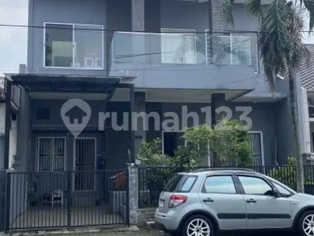 Jual Rumah 2 Lantai Bersih Nyaman Asri di Anggrek Loka