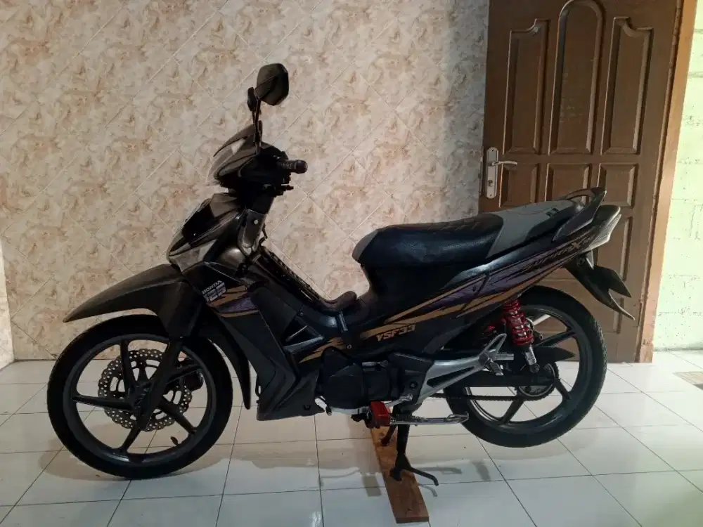 SUPRA X 125 TAHUN 2010 LENGKAP