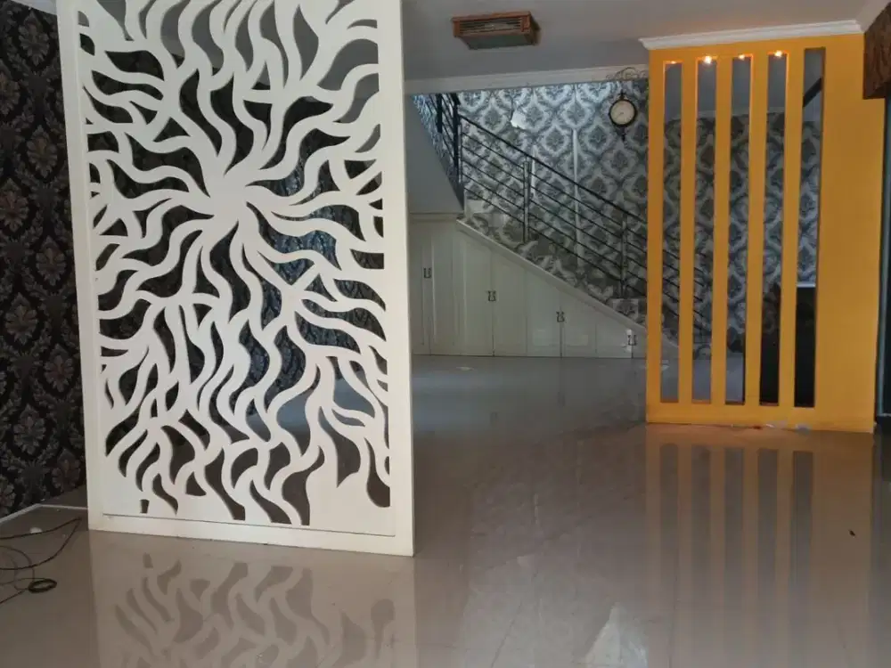 Disewakan Rumah 2,5 Lantai di Cluster Acacia Summarecon BekasI