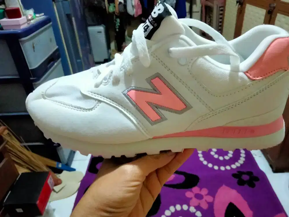 Sepatu New Balance 574 size 39