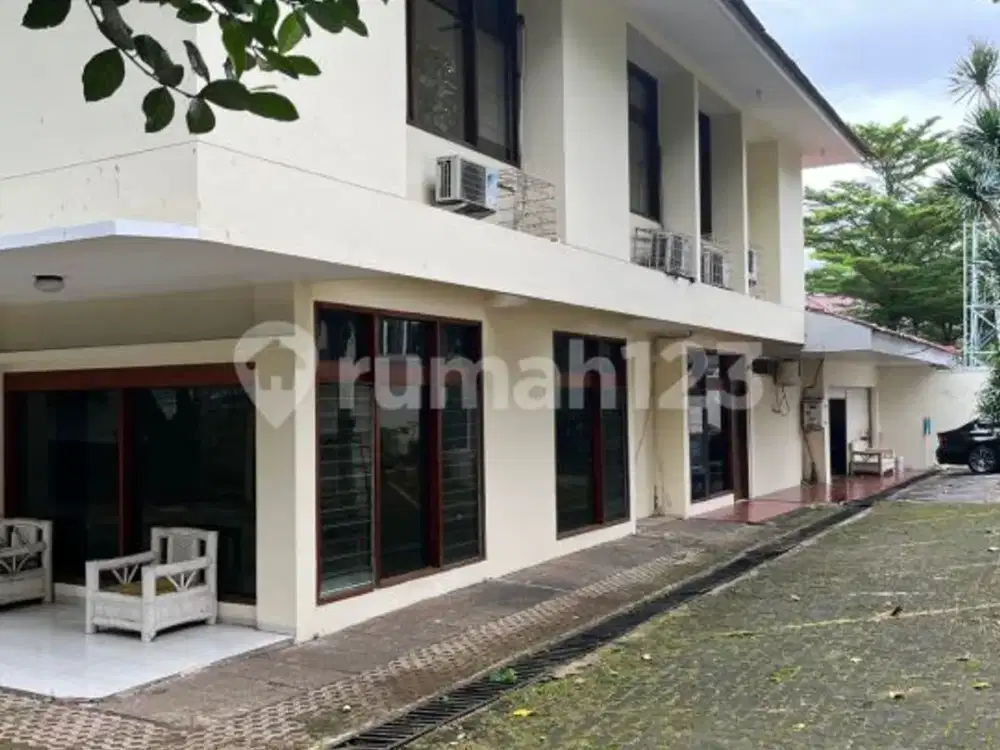 Siap Huni, Rumah, 2 Lantai, di Kemang