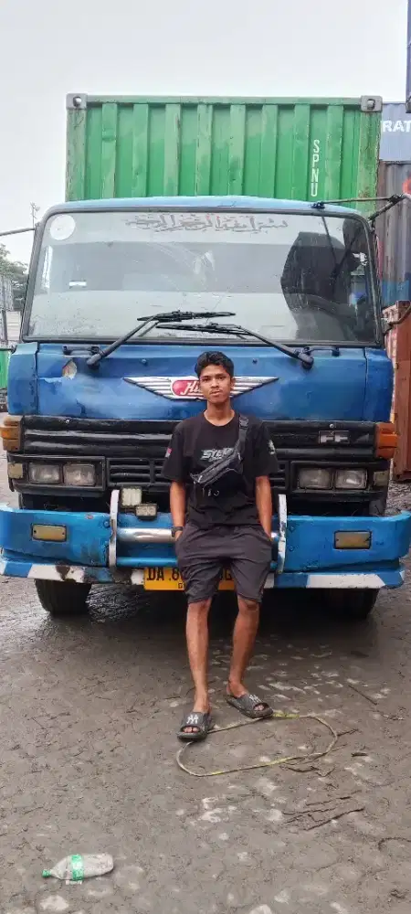 Cari kerja kalia aja ada yang membutuhkan supir