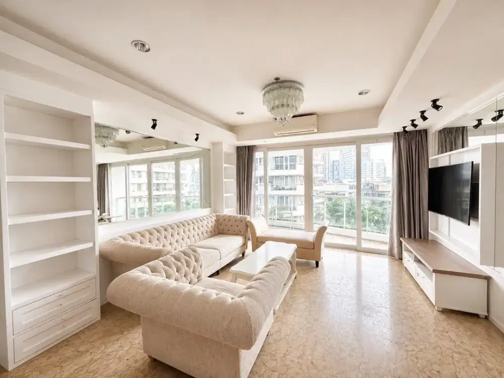 Dijual Cepat Apartemen The Royal Springhill Residence Jakarta Pusat – 3+1 BR Full Furnished