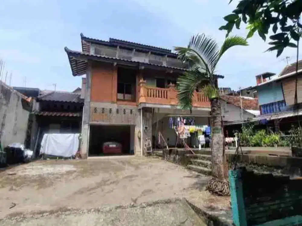 Tanah murah, BU bonus bangunan rumah 3 lantai, masih ada sisa tanah cocok utk rumah induk dan  kost lokasi di Nologaten area Seturan dkt banyak kampus, UGM, UNY,  MERCU BUANA, ITNY, UPN, UIN SUKA, YKPN, ATMA JAYA