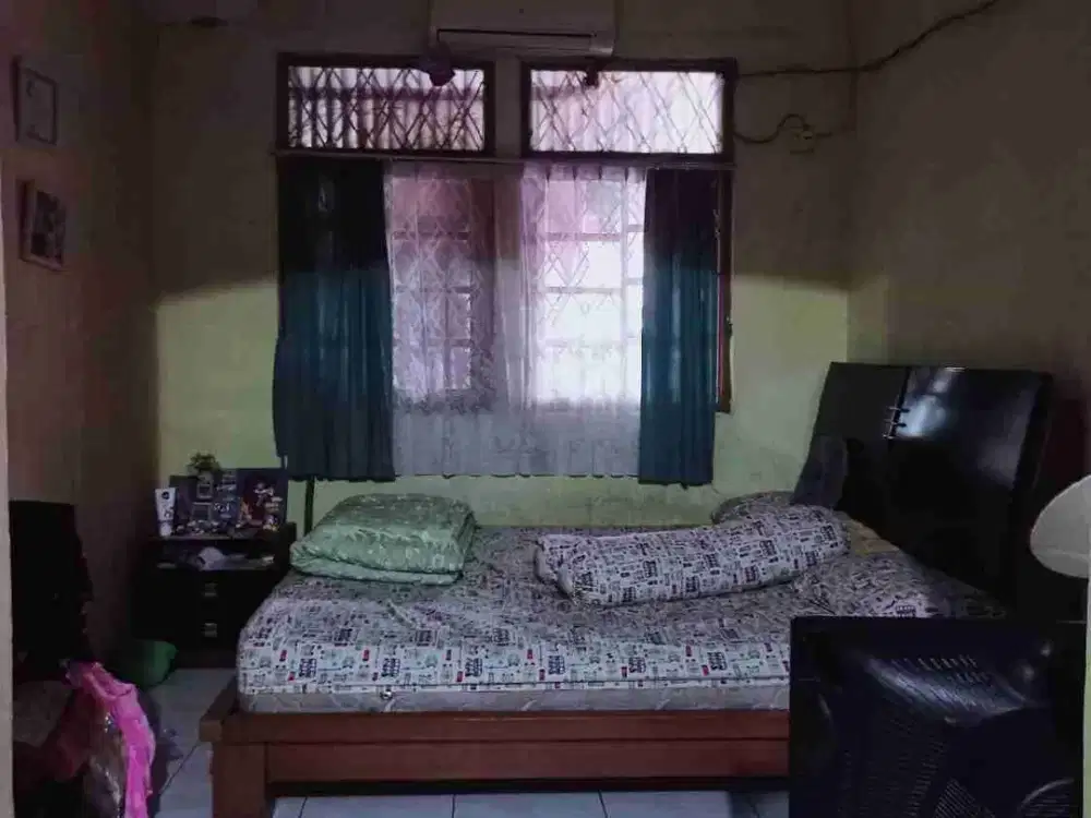 dijual rumah di perumahan taman Cimanggu, jalur angkot, bebas banjir. aman. dekat pusat kulineran, dekat tol JORR