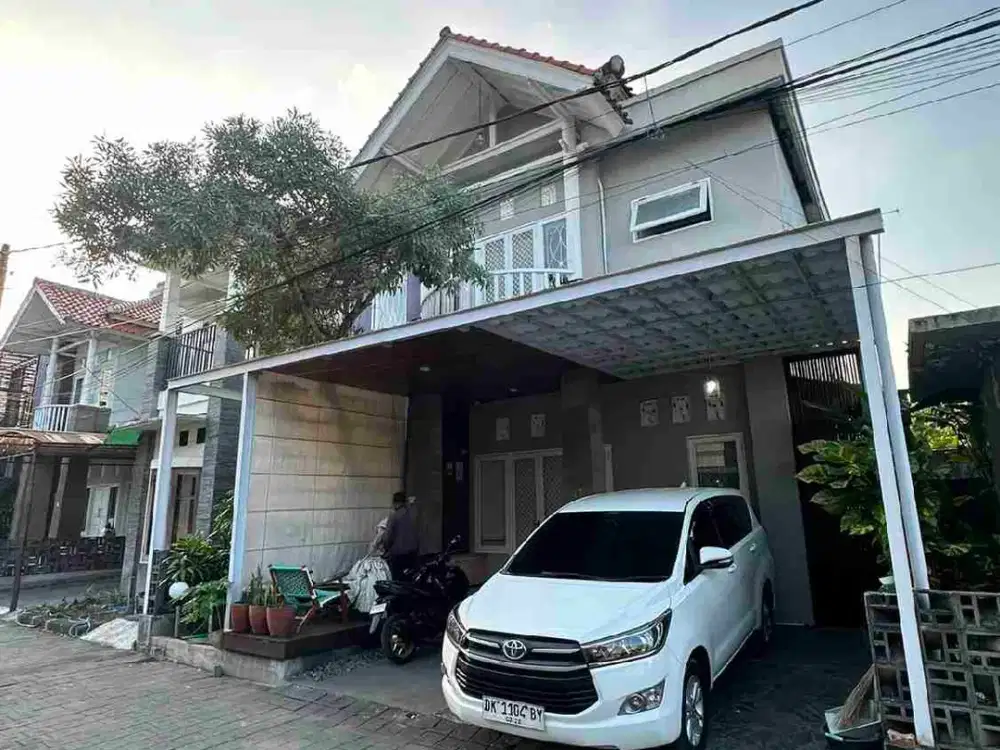 Disewakan Rumah 3 kamar di
Complex elite Renon Area