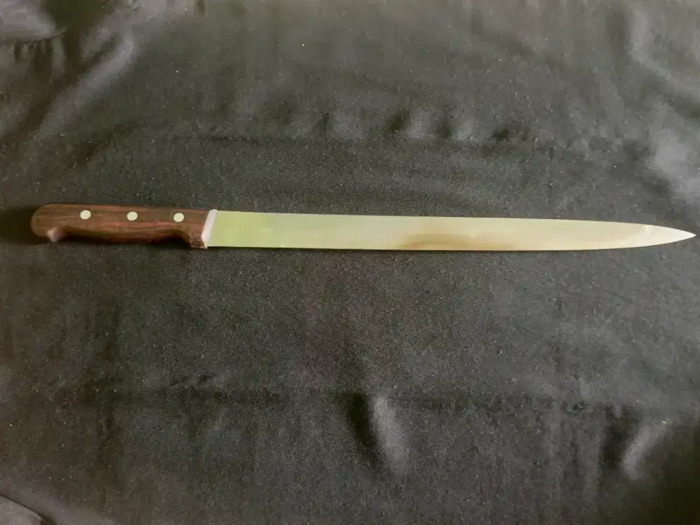DiJual pisau daging/salmon Victorinox