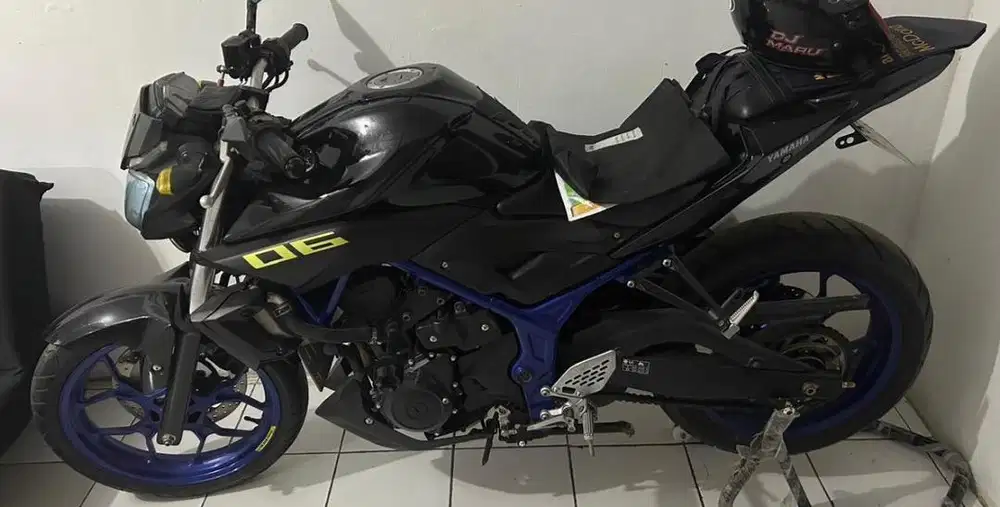MT 25 Tahun 2018 Black Blue