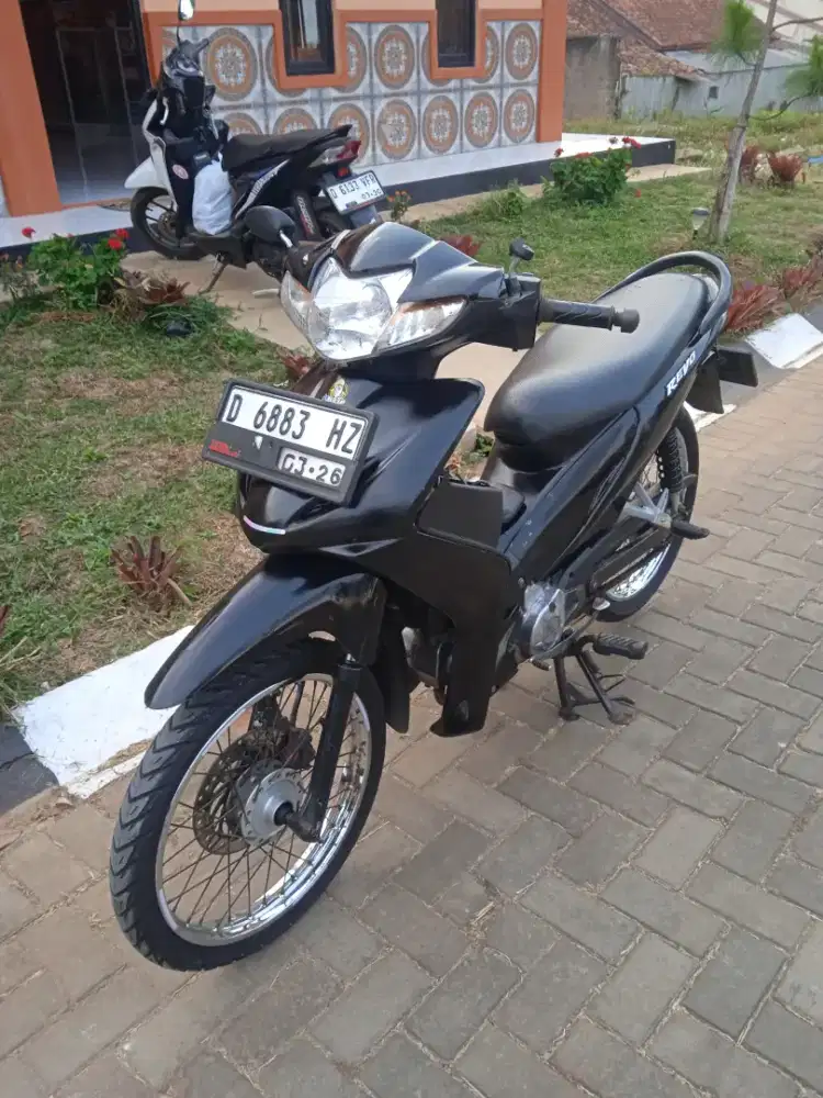 Honda absolut Revo 2011