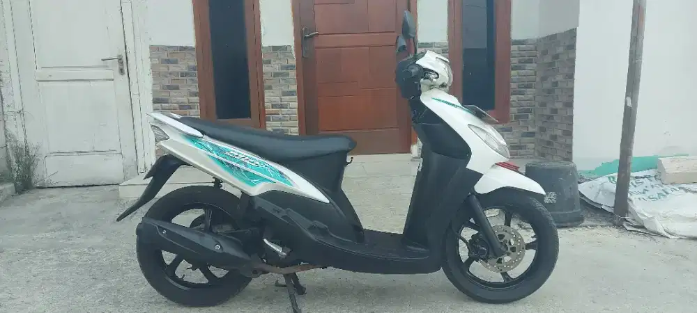 Yamaha mio smile 2011 pajak panjang