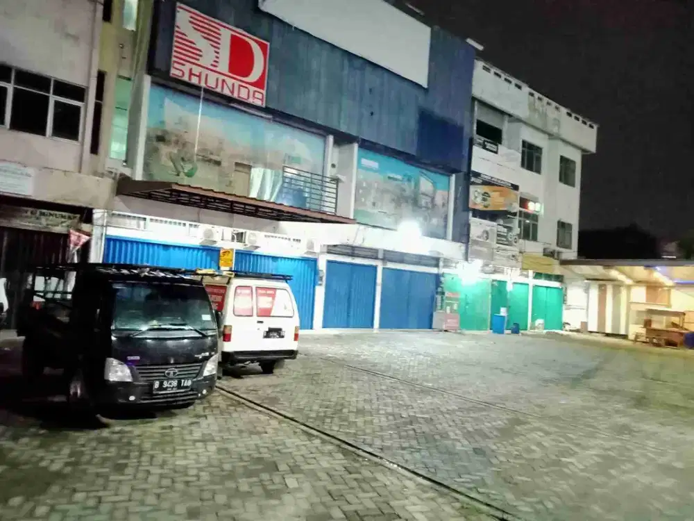 HOT LISTING. DIJUAL MURAH RUKO GANDENG 3 LANTAI