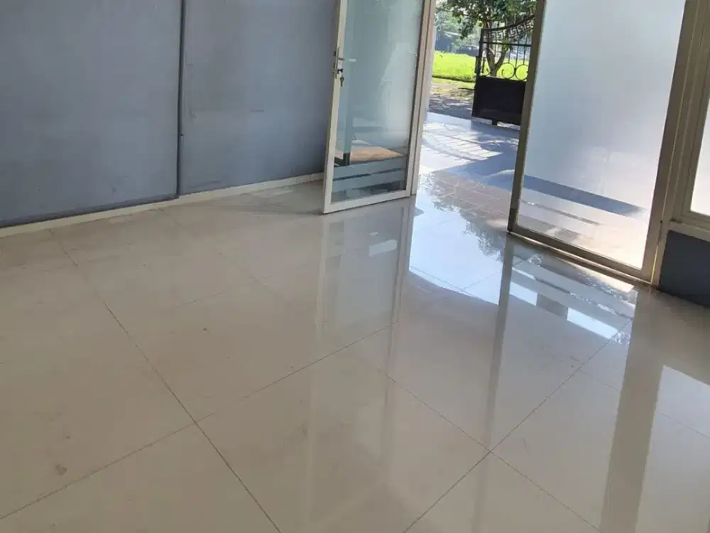Disewakan Rumah Wiguna Surabaya