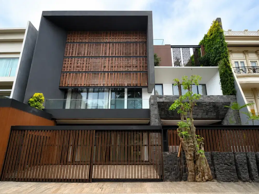 Rumah 4lt luas 20x30 600meter 6KT Trimaran Permai PIK1 Pantai Indah Kapuk