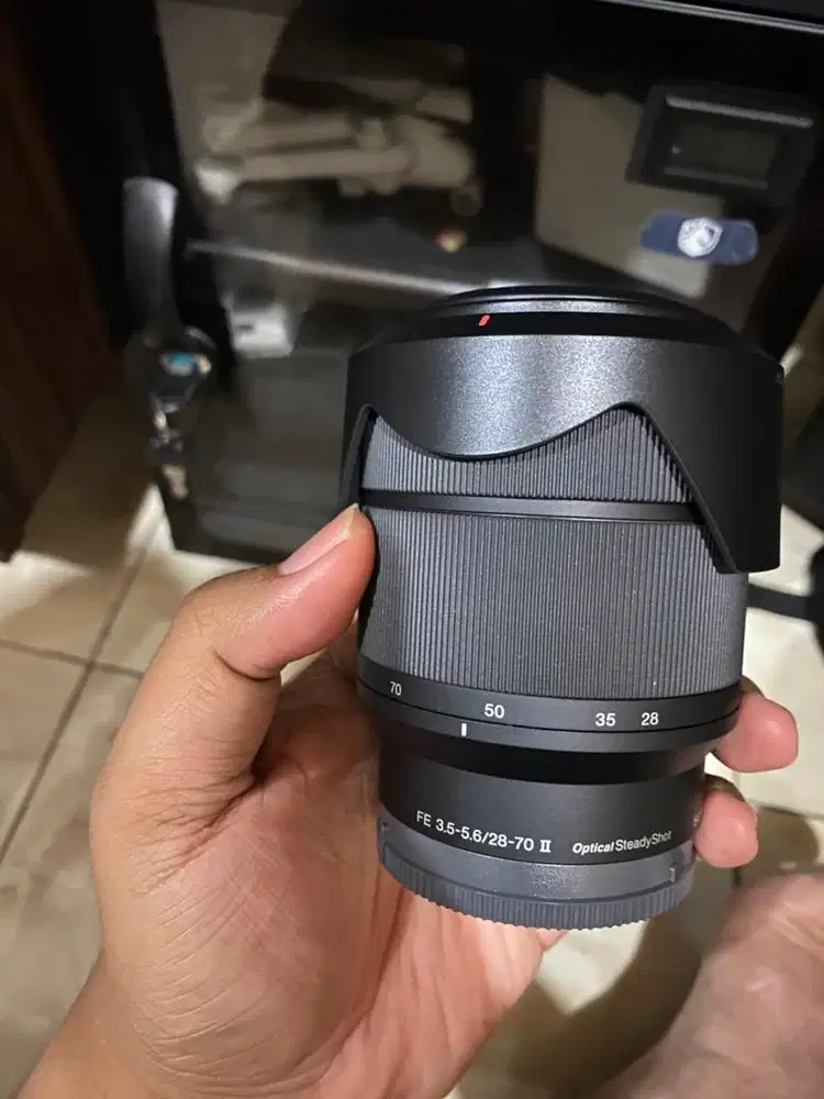 Sony FE 28-70mm F3.5-5.6 OSS II