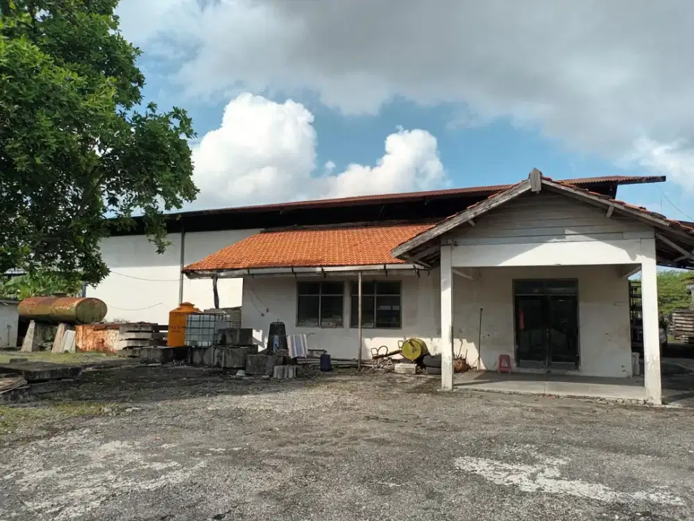 Gudang Raya Pakal