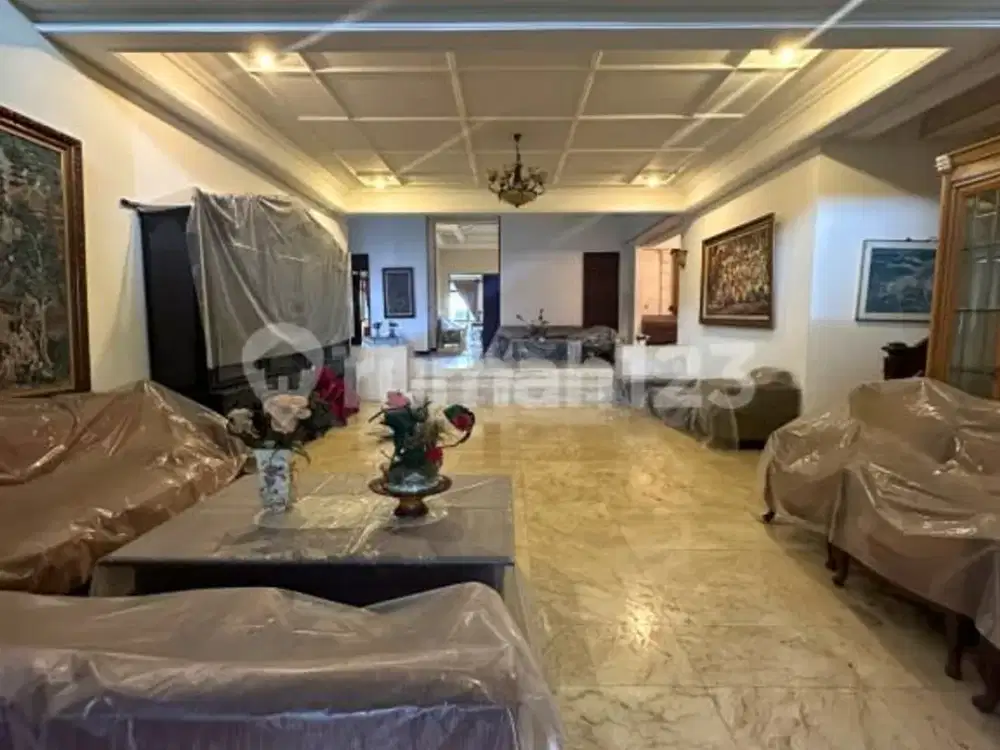 Dijual Menteng . Rumah 2 Lantai Dekat Thamrin & Sudirman