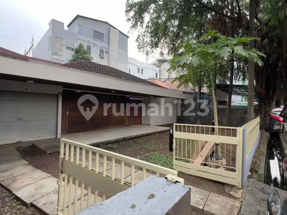 Dijual Rumah di Panglima Polim Cocok untuk Komersil