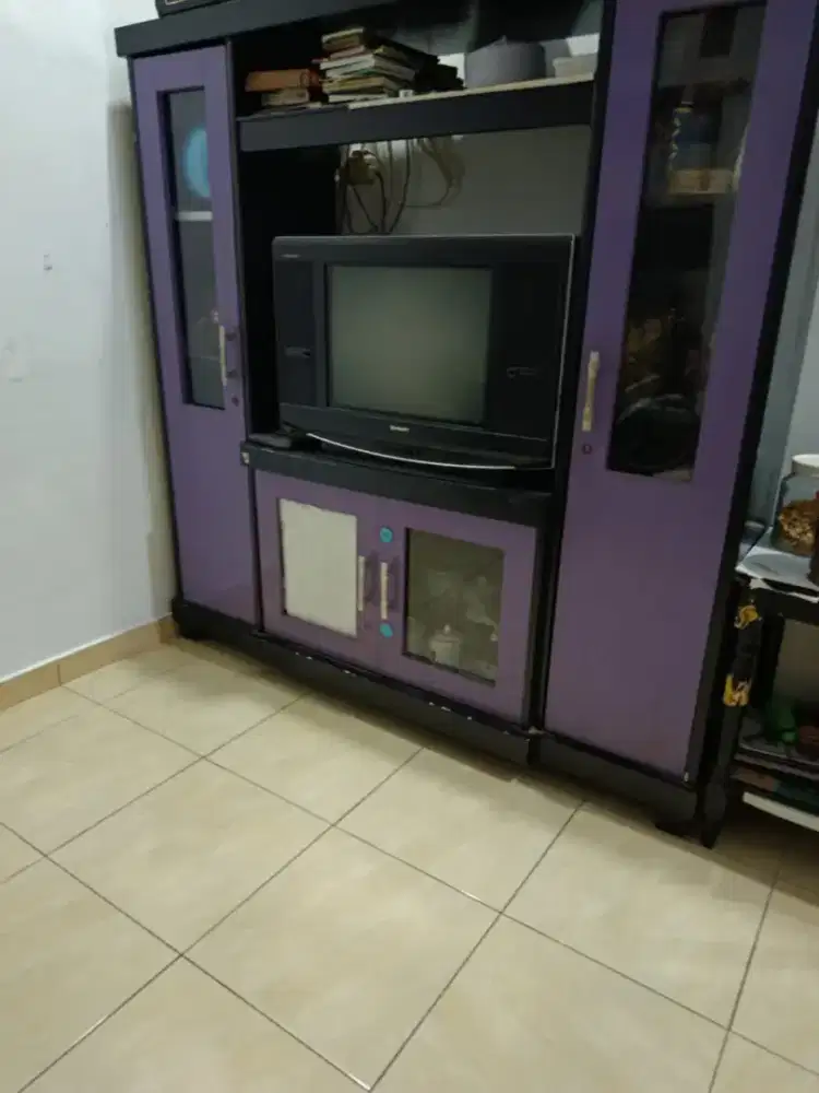 Lemari TV minimalis modern