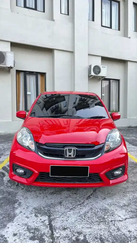 Honda Brio E 2016 Matic Merah MenyaLa
