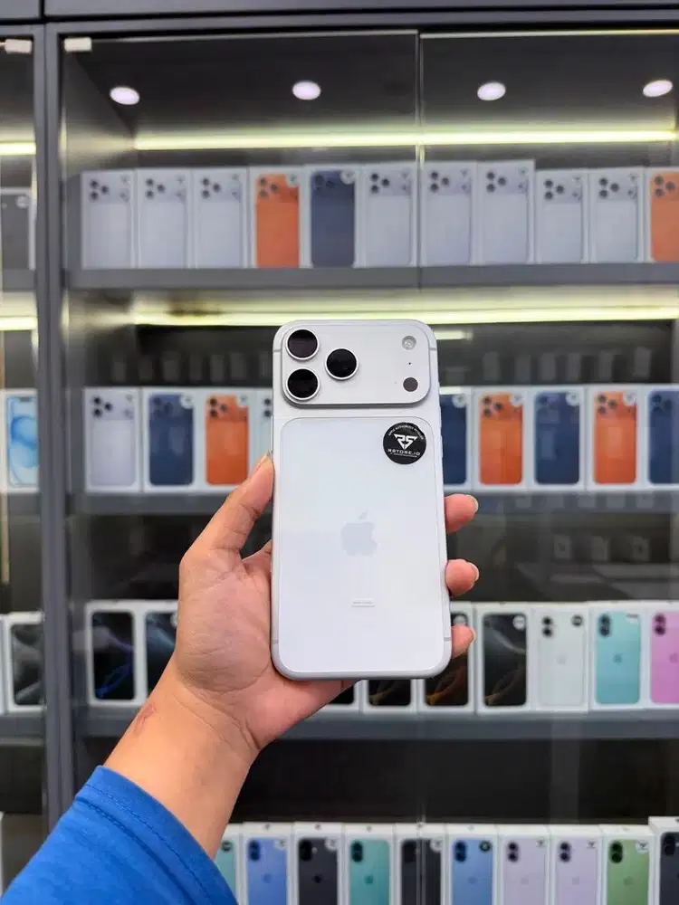 Iphone 17 pro max 256gb fullset, garansi resmi/indonesia 11 bulan